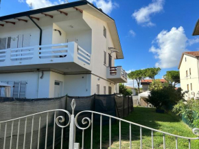 Sunflowers house Punta Marina